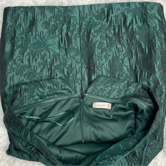 Altar’d State | Green Floral Print Strapless Dress - Picture 4 of 6